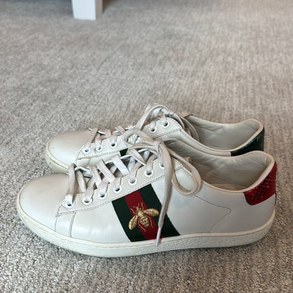 Gucci Ace Sneaker with Bee.  Size 36 - Picture 3 of 9